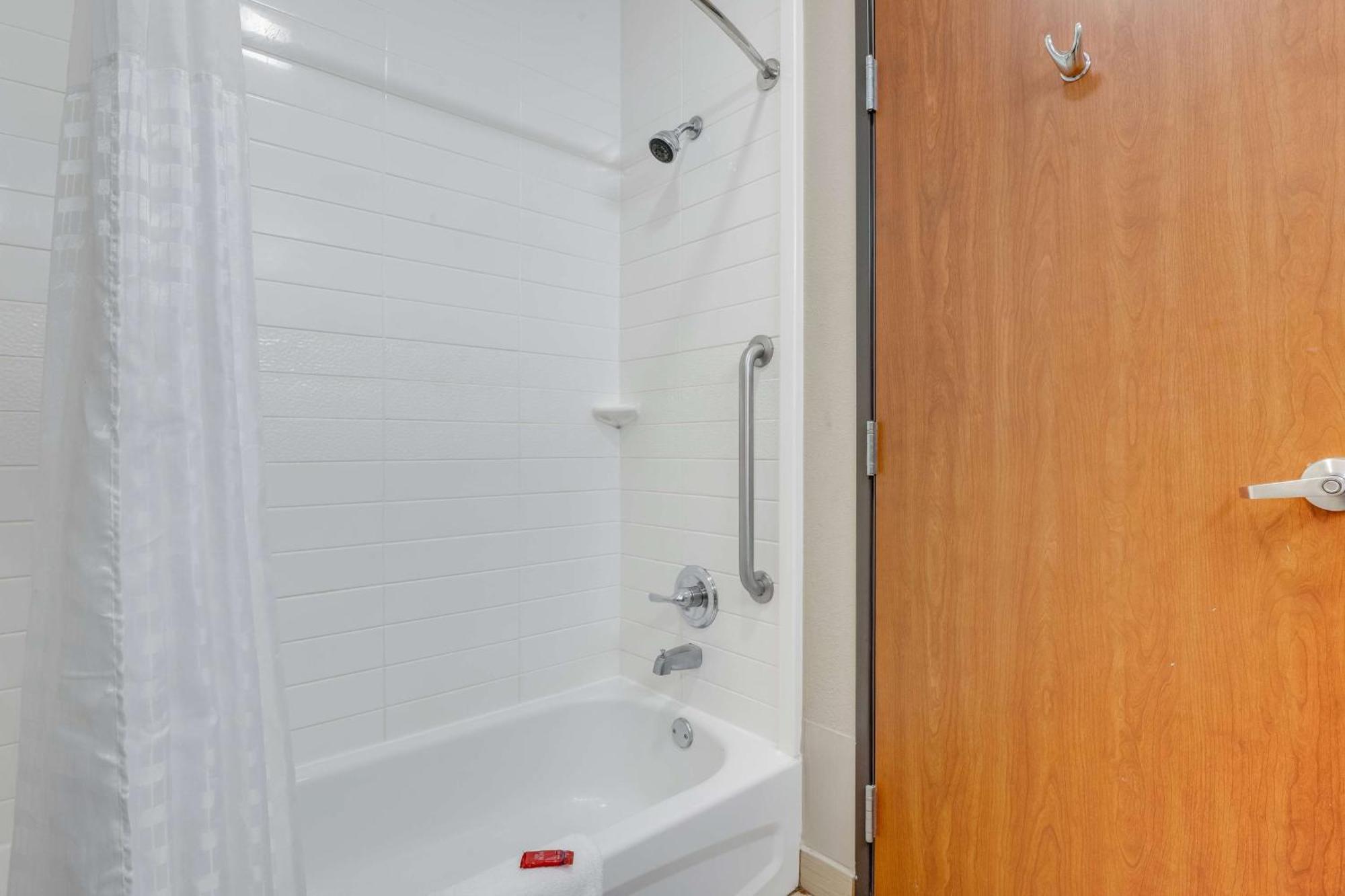 Surestay Plus Hotel By Best Western Owasso Tulsa North Экстерьер фото